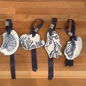 SET of COASTAL SEASHELL ORNAMENTS / Napkin Rings ornaments blue silver set of 4